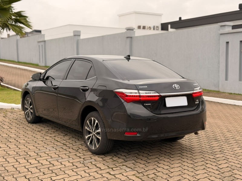 COROLLA 2.0 ALTIS PREMIUM 16V FLEX 4P AUTOMÁTICO - 2018 - LAJEADO