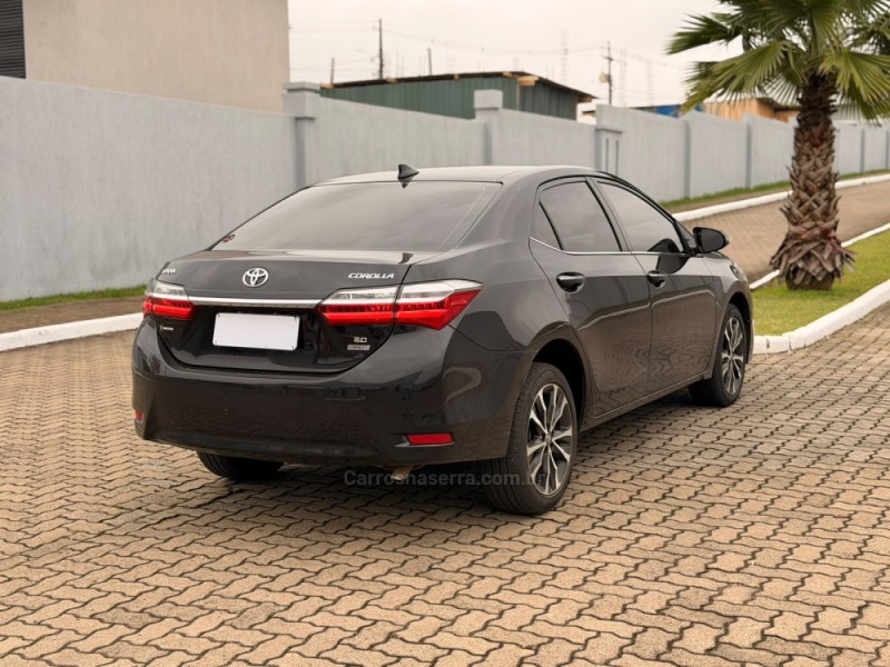COROLLA 2.0 ALTIS PREMIUM 16V FLEX 4P AUTOMÁTICO - 2018 - LAJEADO