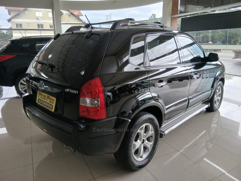 TUCSON 2.0 MPFI GL 16V 142CV 2WD GASOLINA 4P MANUAL - 2010 - NOVA PETRóPOLIS