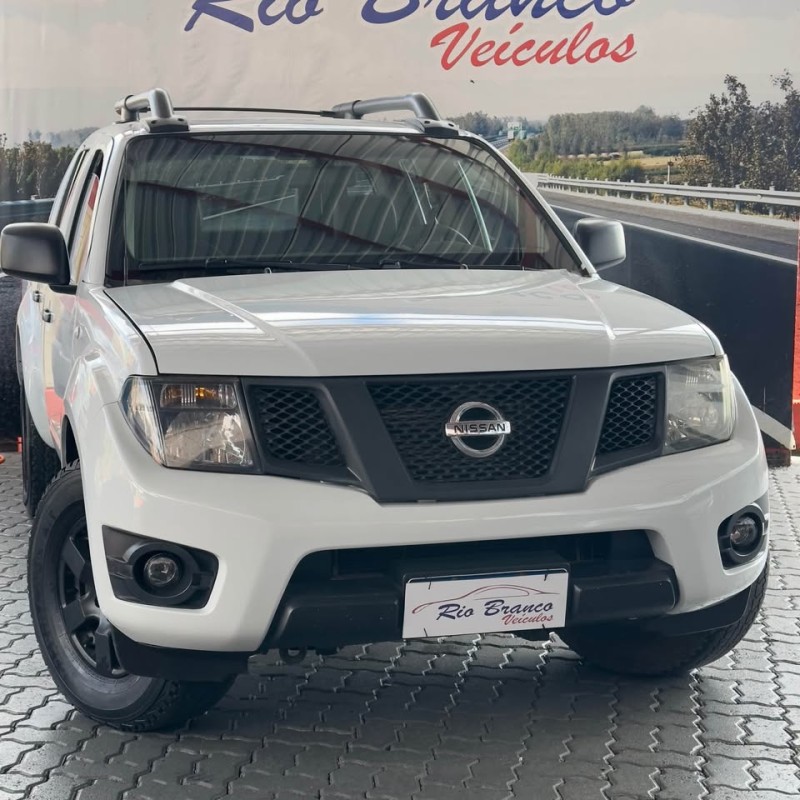 FRONTIER 2.5 SV ATTACK 10 ANOS 4X2 CD TURBO ELETRONIC DIESEL 4P MANUAL - 2014 - CAXIAS DO SUL