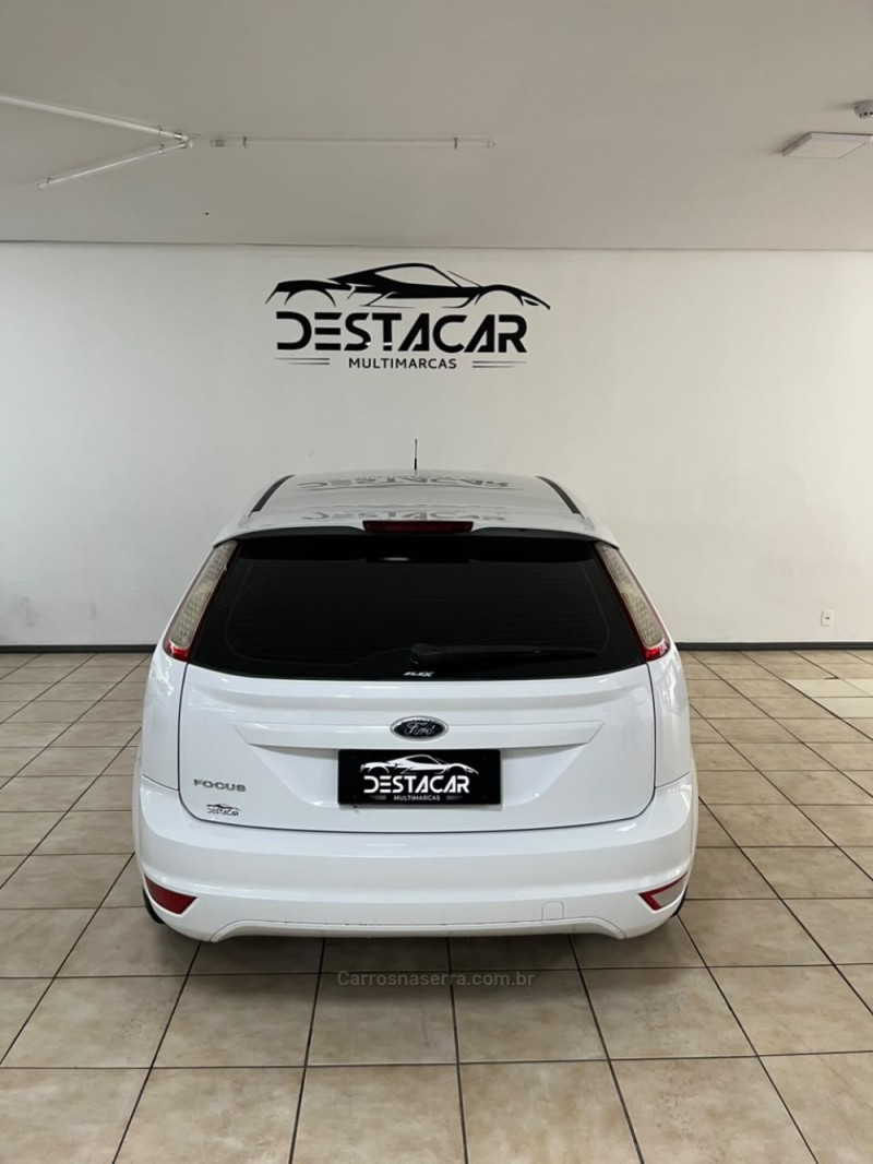 FOCUS 1.6 8V FLEX 4P MANUAL - 2011 - CAXIAS DO SUL