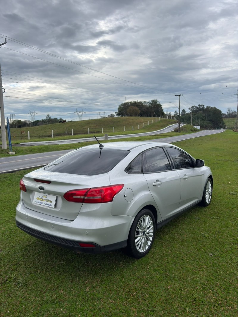 FOCUS 2.0 SE SEDAN 16V FLEX 4P AUTOMÁTICO - 2018 - FARROUPILHA