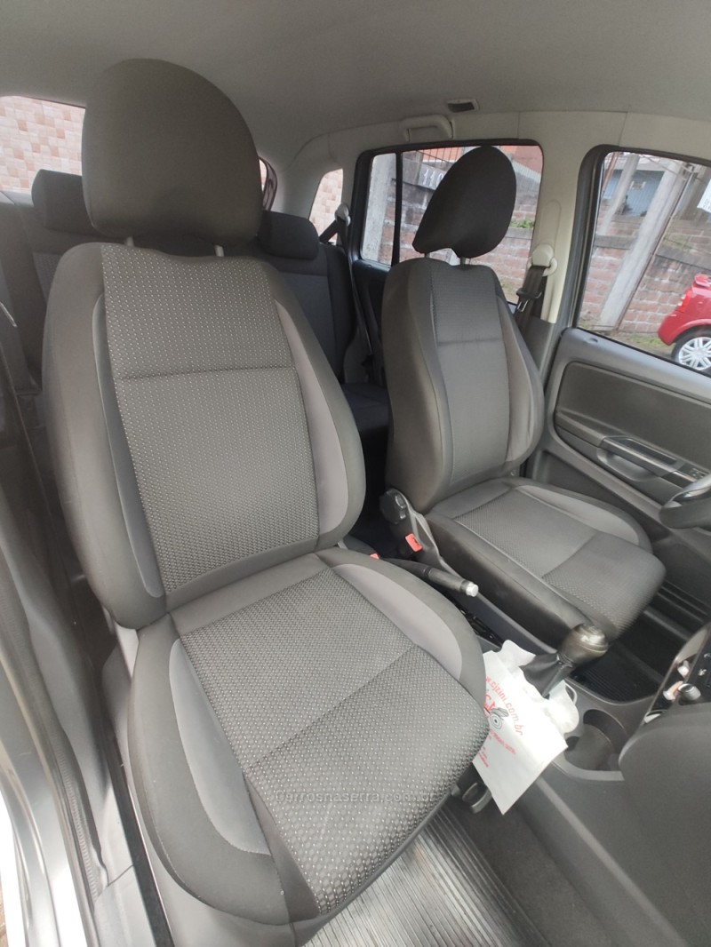 SPACEFOX 1.6 MI TREND 8V FLEX 4P MANUAL - 2018 - CANELA