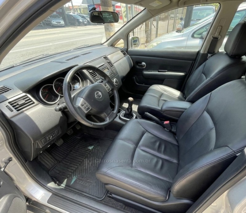 TIIDA 1.8 SL 16V GASOLINA 4P MANUAL - 2013 - FARROUPILHA