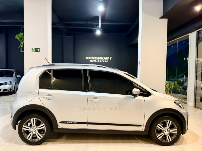 UP 1.0 CROSS T.FLEX 12V 4P MANUAL - 2018 - BENTO GONçALVES