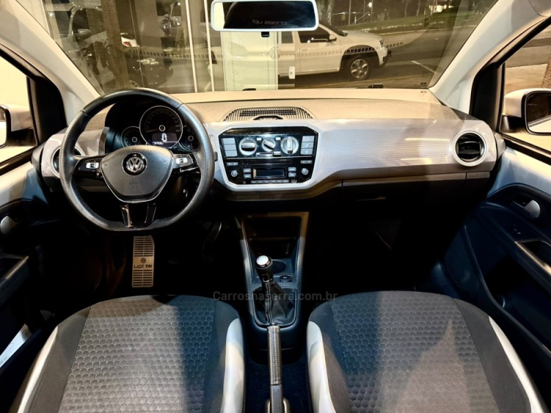 UP 1.0 CROSS T.FLEX 12V 4P MANUAL - 2018 - BENTO GONçALVES