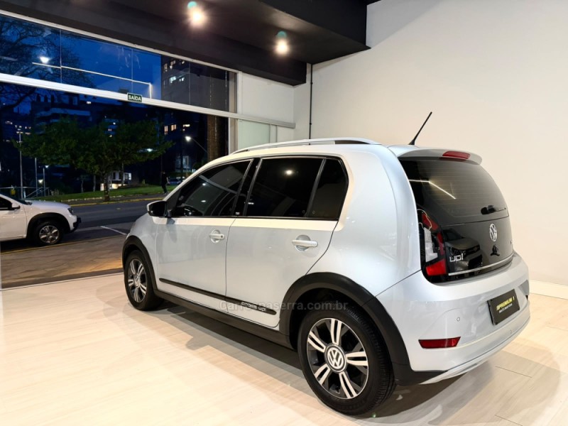 UP 1.0 CROSS T.FLEX 12V 4P MANUAL - 2018 - BENTO GONçALVES