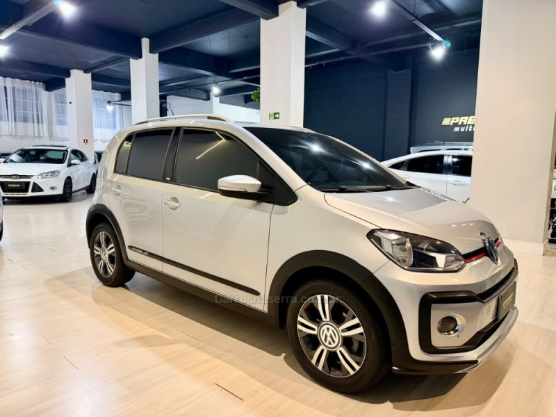 UP 1.0 CROSS T.FLEX 12V 4P MANUAL - 2018 - BENTO GONçALVES