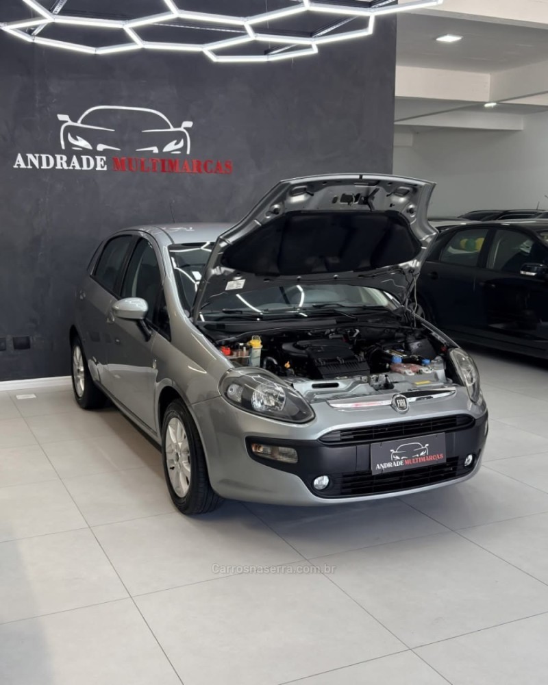 PUNTO 1.4 ATTRACTIVE ITALIA 8V FLEX 4P MANUAL - 2016 - CAXIAS DO SUL