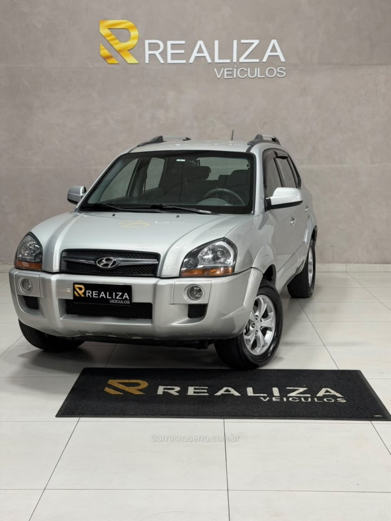 tucson 2.0 mpfi gls base 16v 143cv 2wd gasolina 4p automatico 2011 santa cruz do sul