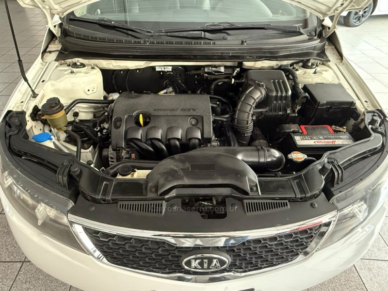CERATO 1.6 E.221 SEDAN 16V GASOLINA 4P AUTOMÁTICO - 2012 - NOVO HAMBURGO