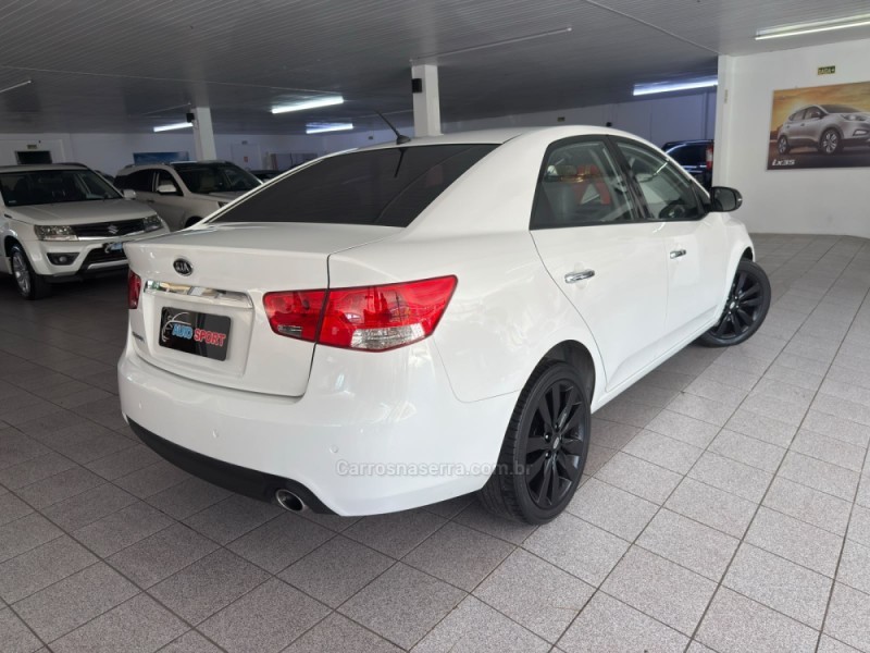 CERATO 1.6 E.221 SEDAN 16V GASOLINA 4P AUTOMÁTICO - 2012 - NOVO HAMBURGO