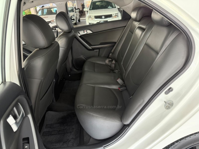 CERATO 1.6 E.221 SEDAN 16V GASOLINA 4P AUTOMÁTICO - 2012 - NOVO HAMBURGO