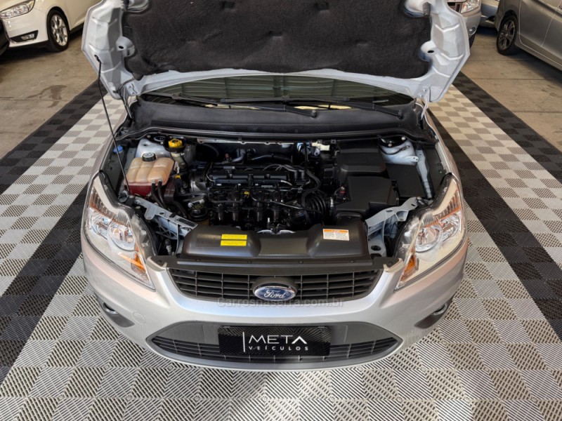 FOCUS 1.6 GLX 16V FLEX 4P MANUAL - 2013 - BENTO GONçALVES
