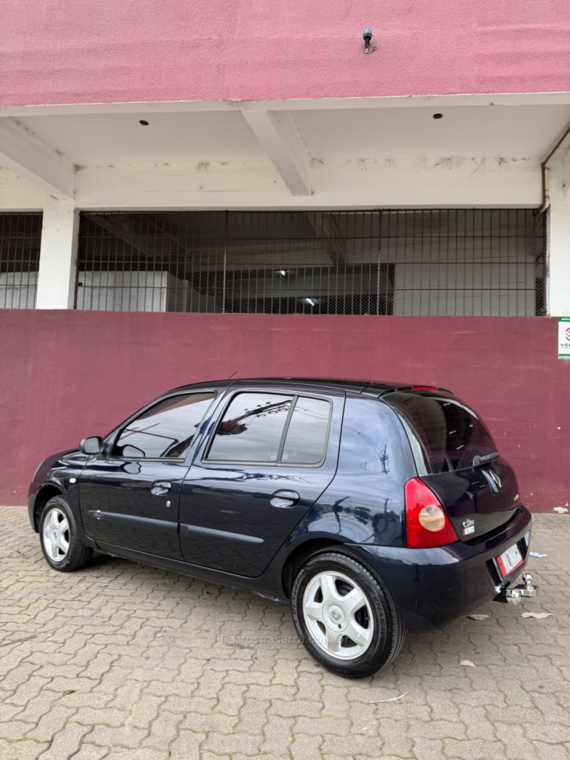 clio  2006 caxias do sul
