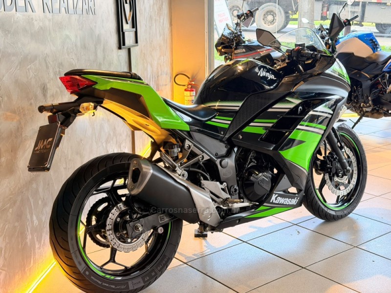NINJA 300 ABS LIMITED EDITION - 2017 - CAXIAS DO SUL