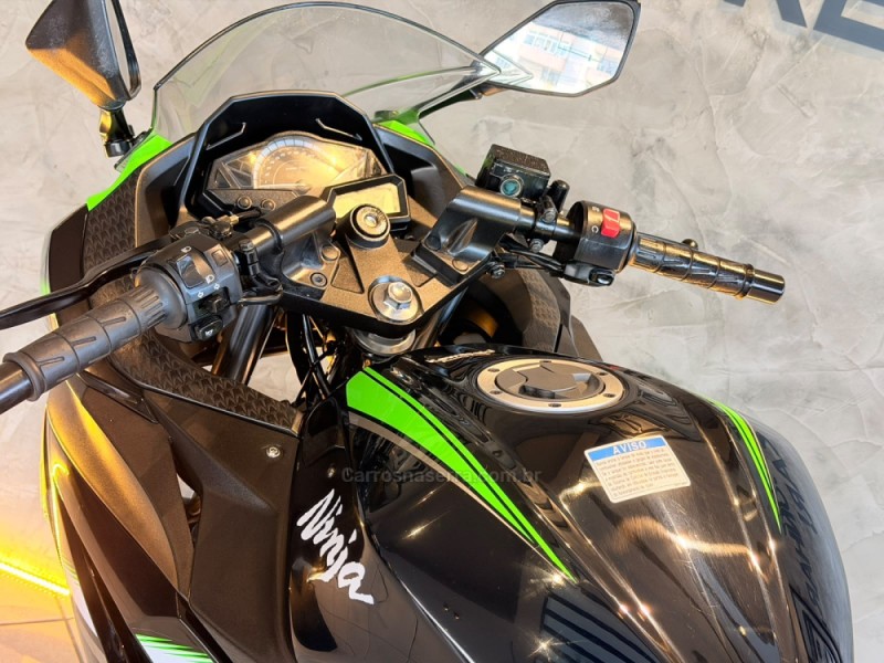 NINJA 300 ABS LIMITED EDITION - 2017 - CAXIAS DO SUL