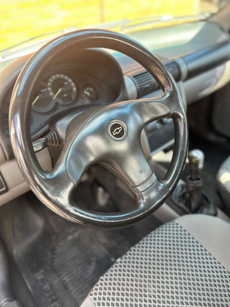 CLASSIC 1.0 MPFI LS 8V FLEX 4P MANUAL - 2011 - CANELA