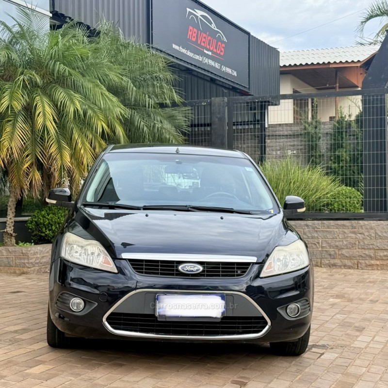 FOCUS 2.0 SE PLUS 16V FLEX 4P AUTOMÁTICO - 2011 - GUAPORé