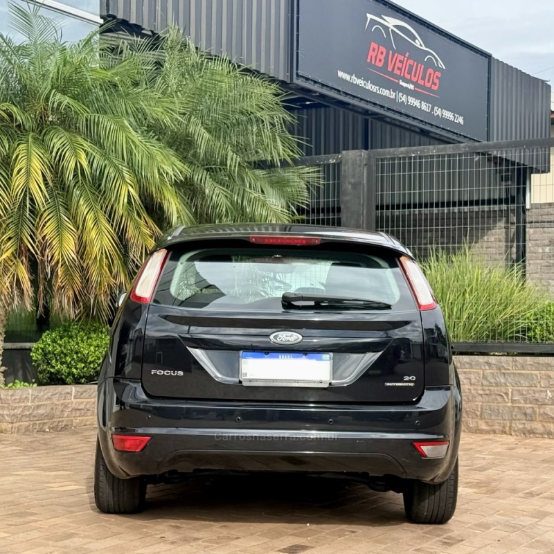 FOCUS 2.0 SE PLUS 16V FLEX 4P AUTOMÁTICO - 2011 - GUAPORé