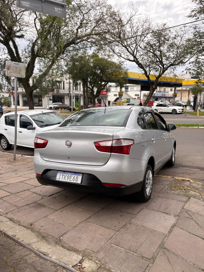 GRAND SIENA 1.4 MPI 8V TETRAFUEL 4P MANUAL - 2013 - FARROUPILHA