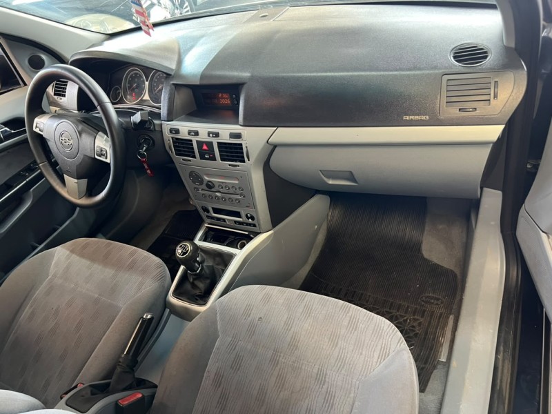 VECTRA 2.0 MPFI ELEGANCE 8V 140CV FLEX 4P MANUAL - 2009 - CAXIAS DO SUL