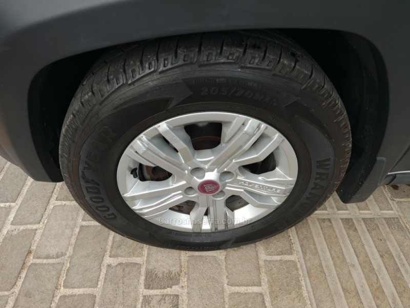 IDEA 1.8 MPI ADVENTURE 8V FLEX 4P AUTOMATIZADO - 2013 - GUAPORé