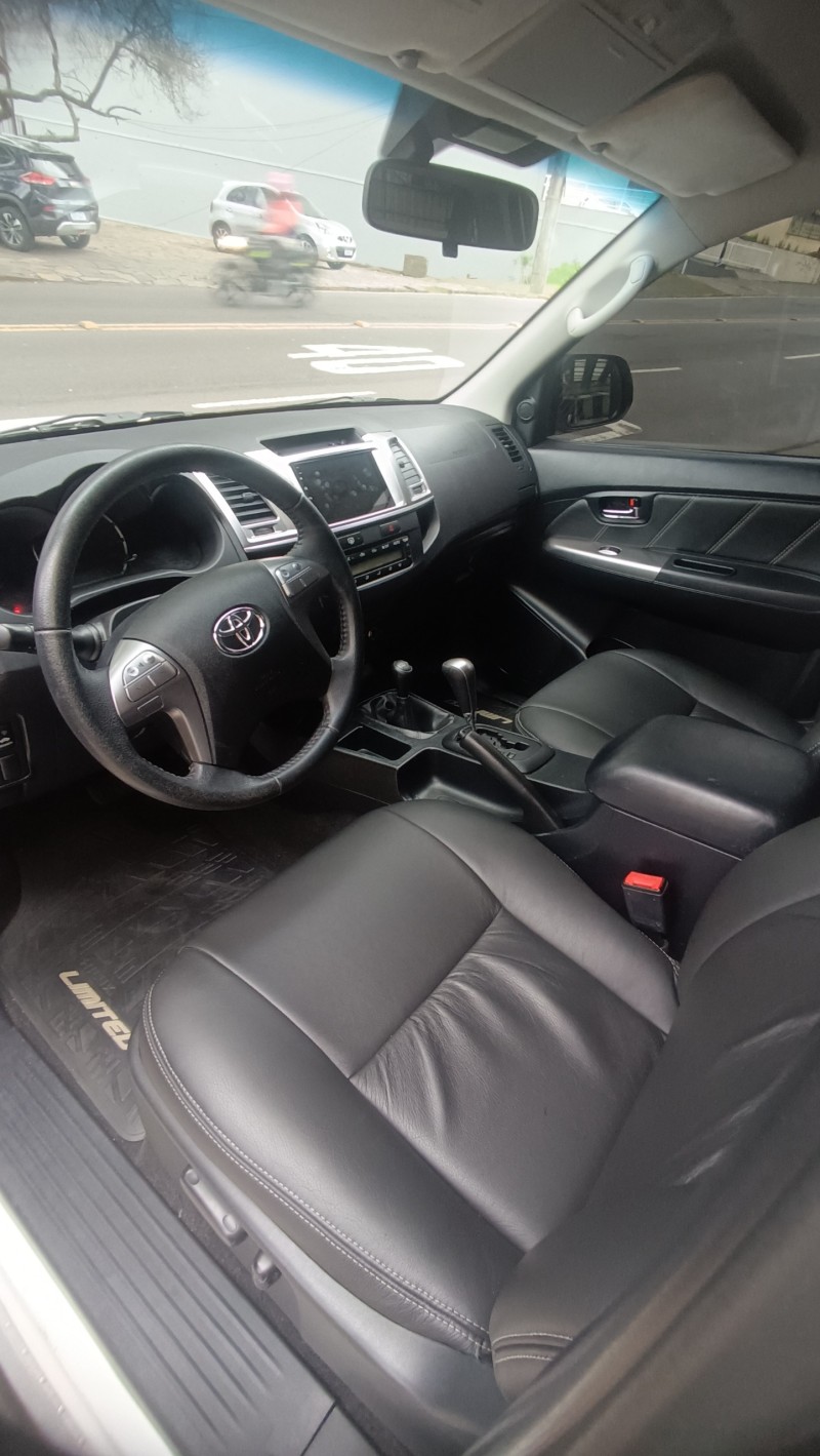 HILUX 3.0 SRV LIMITED EDITION 4X4 CD 16V TURBO INTERCOOLER DIESEL 4P AUTOMÁTICO - 2015 - CAXIAS DO SUL