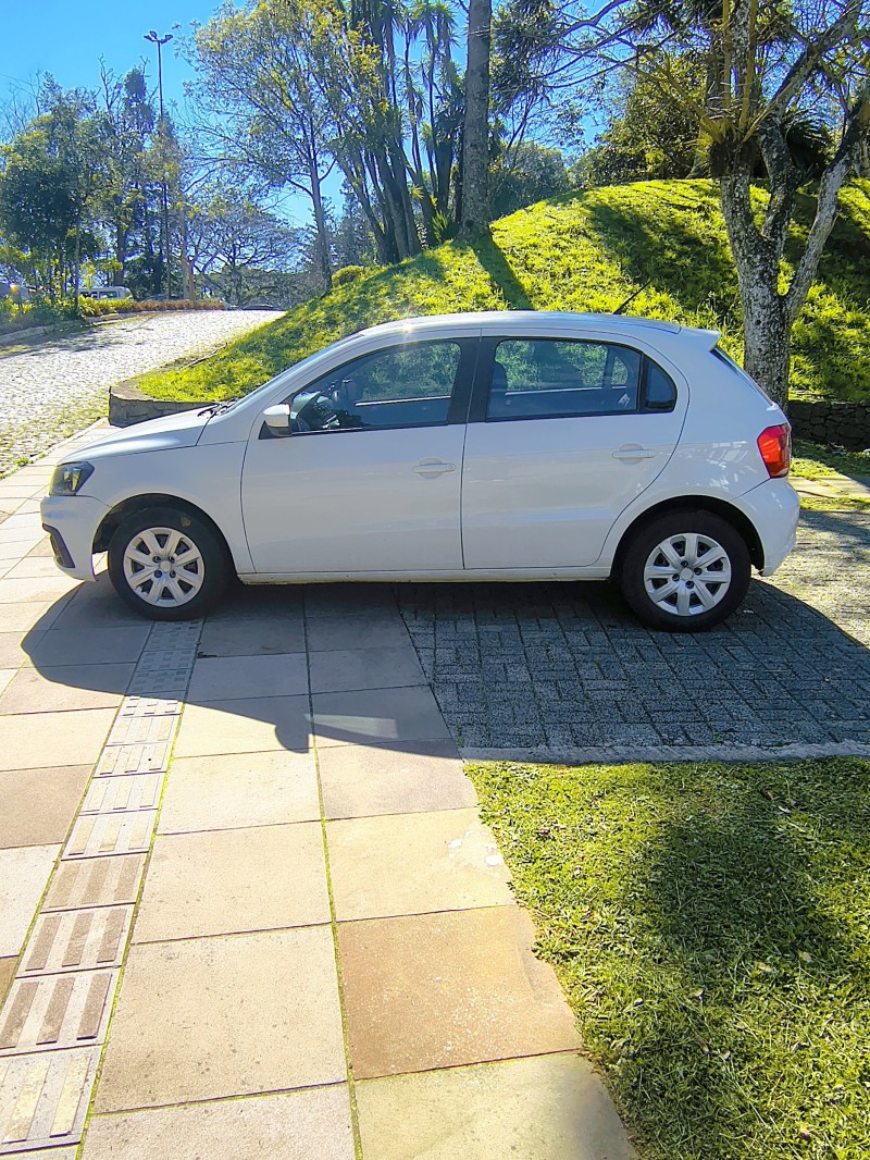 GOL 1.0 TEC 8V FLEX 4P MANUAL - 2017 - FARROUPILHA