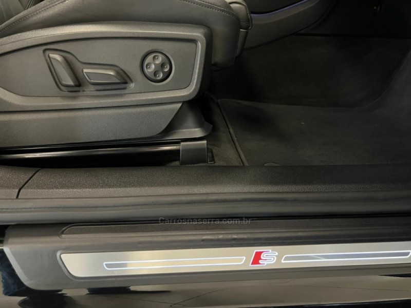 Q5 2.0 TFSI S-LINE S TRONIC 16V GASOLINA 4P AUTOMÁTICO - 2022 - FLORES DA CUNHA