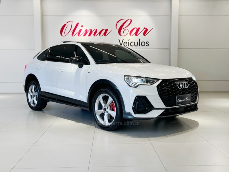 Q3 2.0 TFSI SPORTBACK PERFORMANCE BLACK QUATTRO GASOLINA 4P AUTOMÁTICO - 2023 - FLORES DA CUNHA