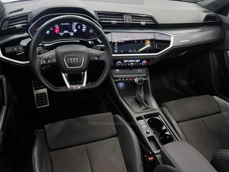 Q3 2.0 TFSI SPORTBACK PERFORMANCE BLACK QUATTRO GASOLINA 4P AUTOMÁTICO - 2023 - FLORES DA CUNHA