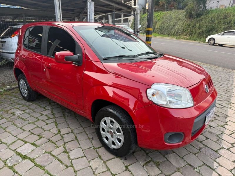 UNO 1.0 EVO VIVACE 8V FLEX 4P MANUAL - 2011 - FARROUPILHA