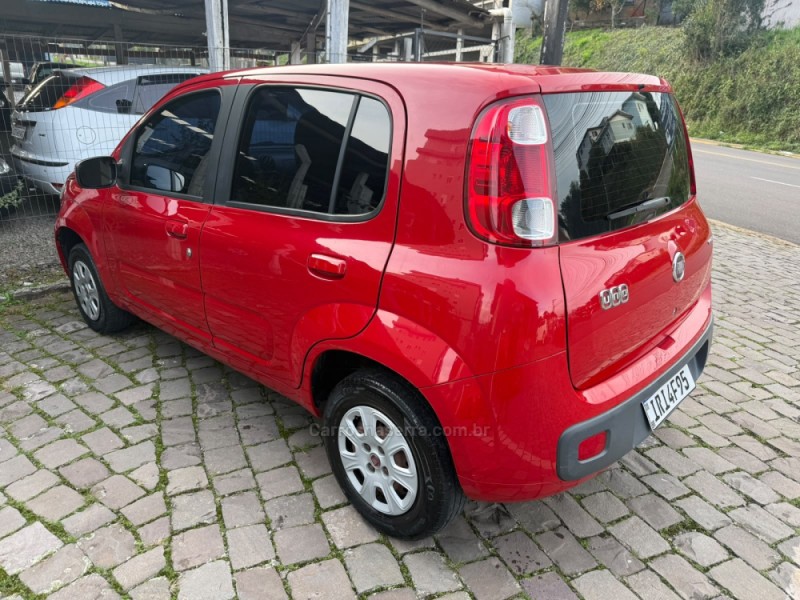 UNO 1.0 EVO VIVACE 8V FLEX 4P MANUAL - 2011 - FARROUPILHA