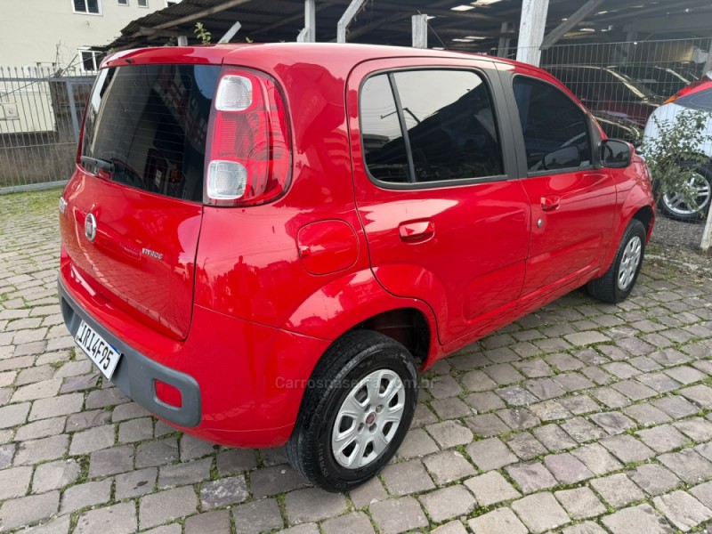 UNO 1.0 EVO VIVACE 8V FLEX 4P MANUAL - 2011 - FARROUPILHA