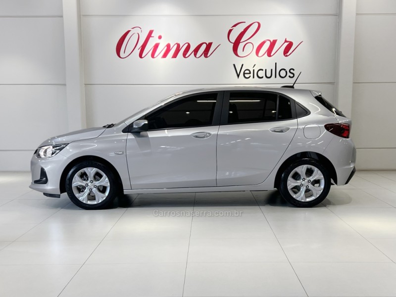 ONIX 1.0 LTZ 12V TURBO FLEX 4P MANUAL - 2023 - FLORES DA CUNHA