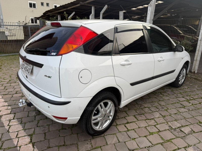 FOCUS 1.6 GL 8V FLEX 4P MANUAL - 2008 - FARROUPILHA