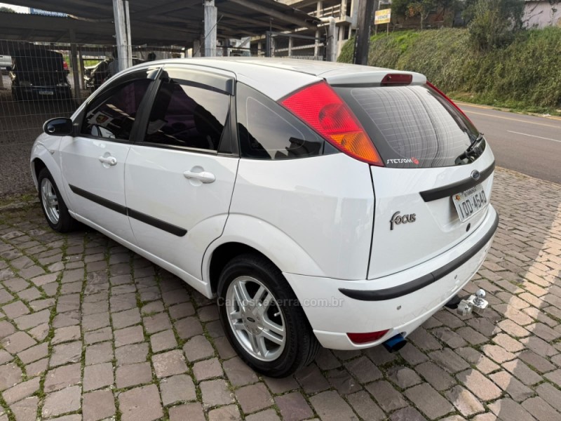 FOCUS 1.6 GL 8V FLEX 4P MANUAL - 2008 - FARROUPILHA