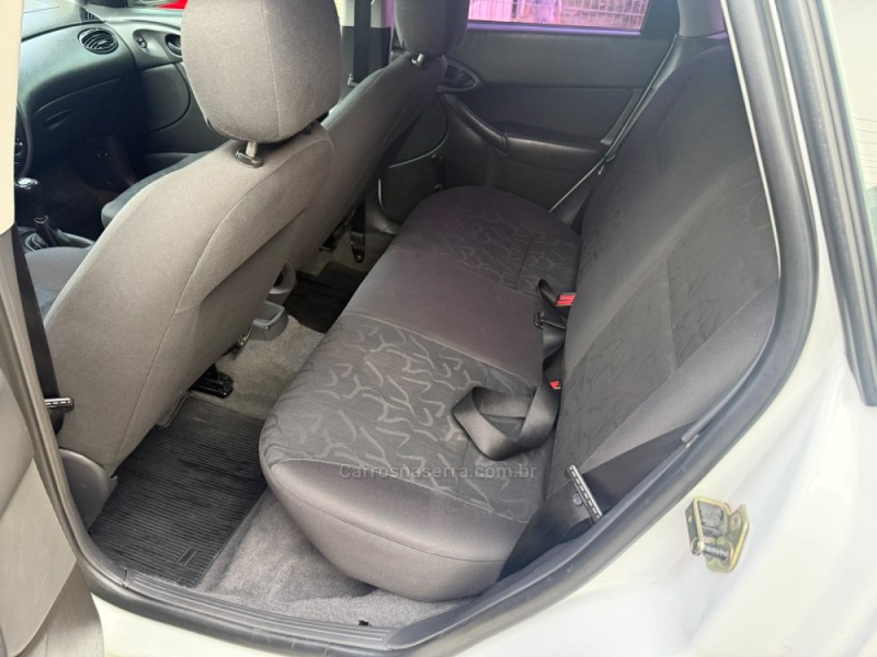 FOCUS 1.6 GL 8V FLEX 4P MANUAL - 2008 - FARROUPILHA