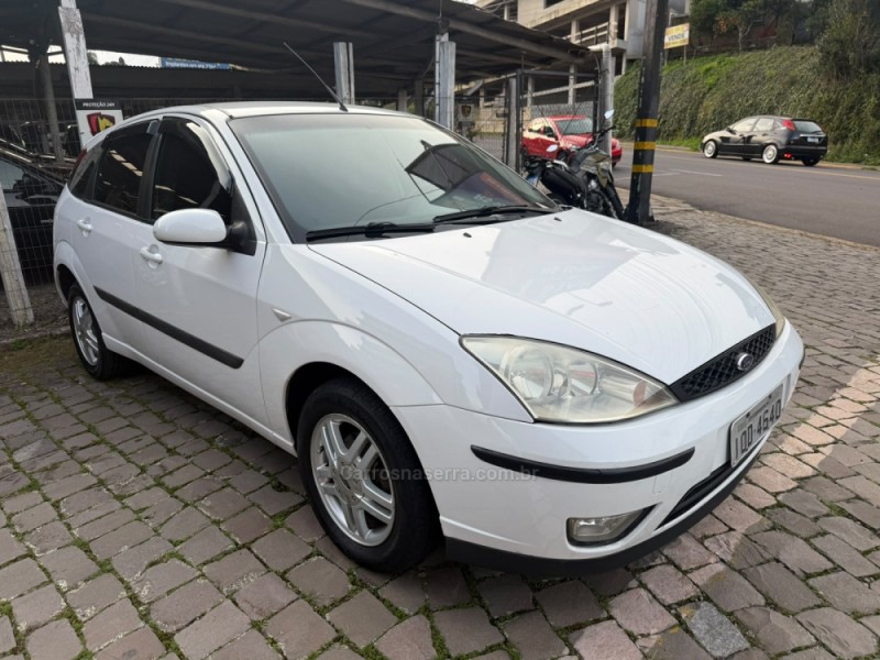 FOCUS 1.6 GL 8V FLEX 4P MANUAL - 2008 - FARROUPILHA