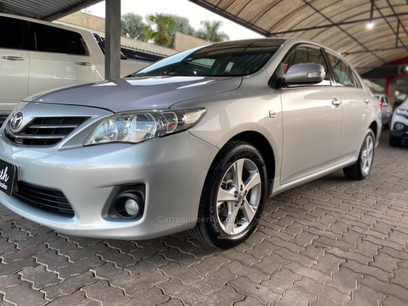 COROLLA 2.0 XEI 16V FLEX 4P AUTOMÁTICO - 2013 - BOM PRINCíPIO