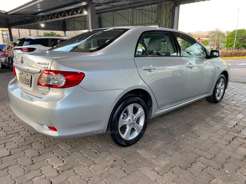 COROLLA 2.0 XEI 16V FLEX 4P AUTOMÁTICO - 2013 - BOM PRINCíPIO