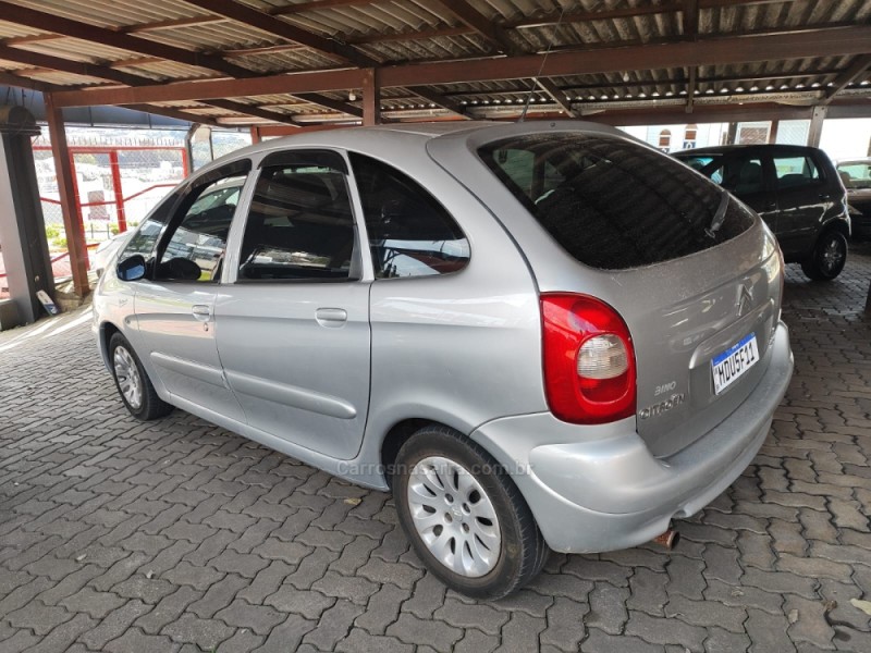 XSARA 2.0 I PICASSO GLX 16V GASOLINA 4P MANUAL - 2003 - FARROUPILHA