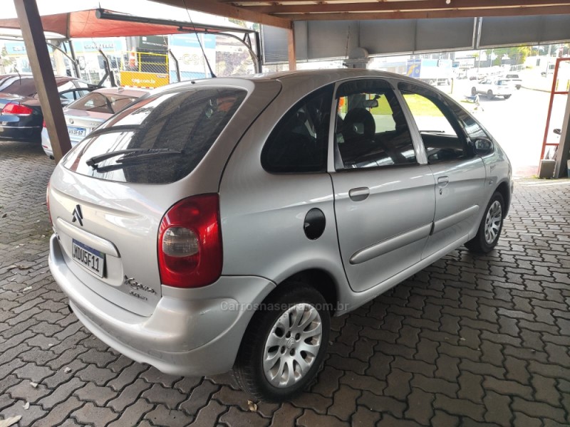 XSARA 2.0 I PICASSO GLX 16V GASOLINA 4P MANUAL - 2003 - FARROUPILHA