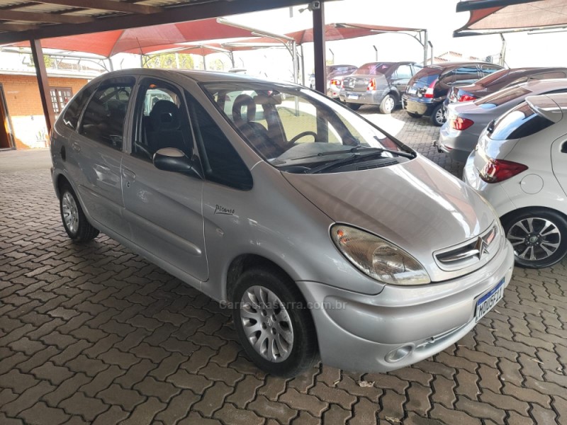 XSARA 2.0 I PICASSO GLX 16V GASOLINA 4P MANUAL - 2003 - FARROUPILHA