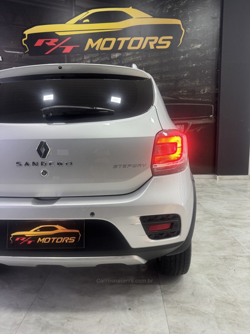 SANDERO 1.6 STEPWAY 8V FLEX 4P MANUAL - 2015 - CAXIAS DO SUL