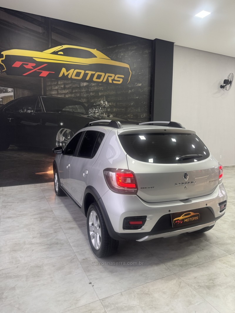 SANDERO 1.6 STEPWAY 8V FLEX 4P MANUAL - 2015 - CAXIAS DO SUL