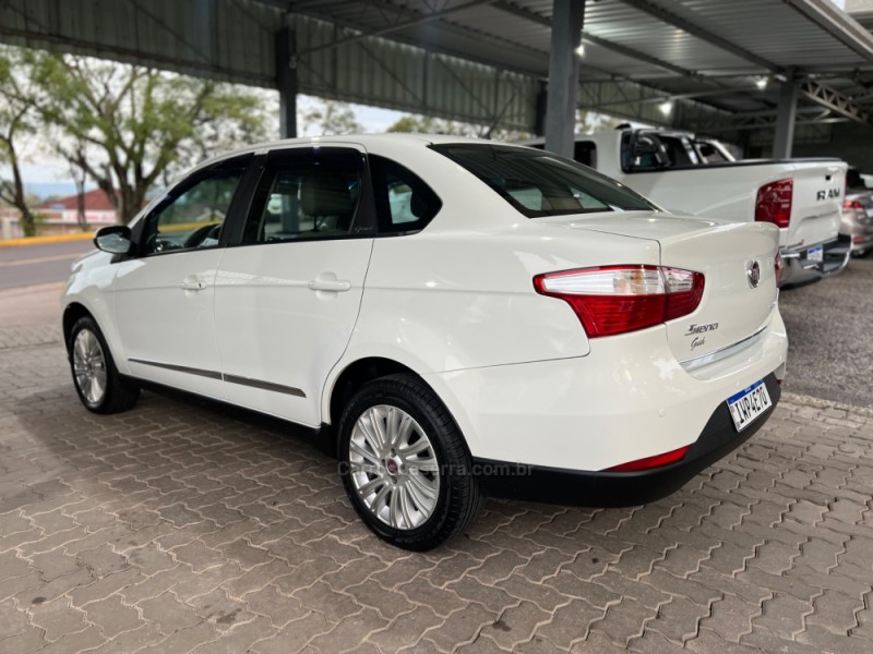 GRAND SIENA 1.6 MPI ESSENCE 16V FLEX 4P MANUAL - 2016 - BOM PRINCíPIO