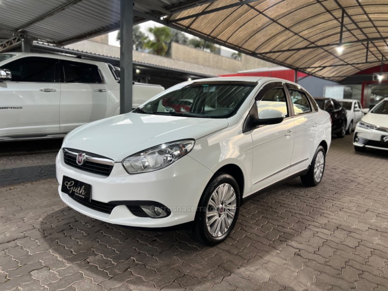 grand siena 1.6 mpi essence 16v flex 4p manual 2016 bom principio