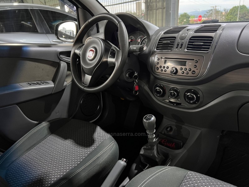 GRAND SIENA 1.6 MPI ESSENCE 16V FLEX 4P MANUAL - 2016 - BOM PRINCíPIO